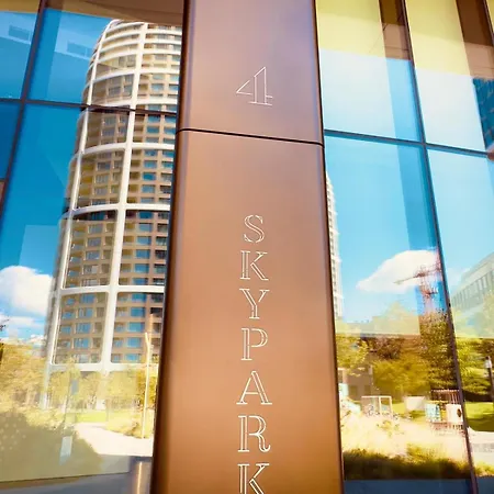 Sky Park Sunrise Apartment, 2 Bedrooms, Downtown